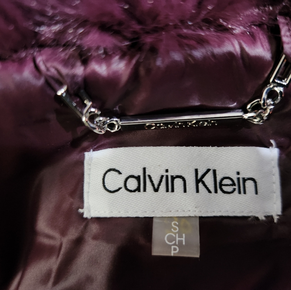Calvin Klien puffer vest - Picture 6 of 8